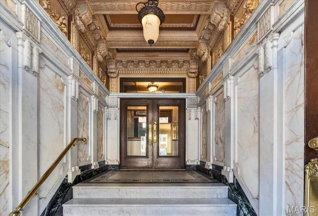 4944 Lindell Boulevard 8W, St Louis, MO 63108