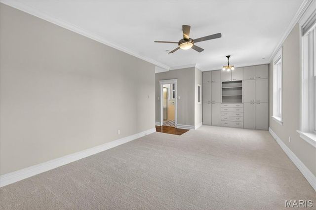 4944 Lindell Boulevard 8W, St Louis, MO 63108