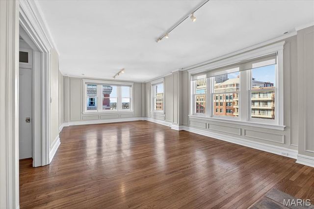 4944 Lindell Boulevard 8W, St Louis, MO 63108