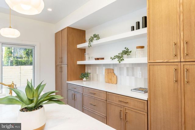 629 MIFFLIN ST, Philadelphia, PA 19148