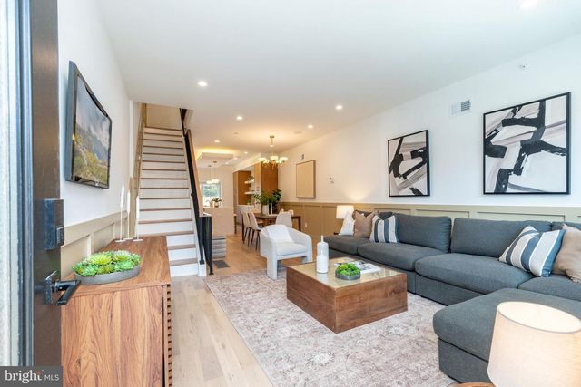 629 MIFFLIN ST, Philadelphia, PA 19148