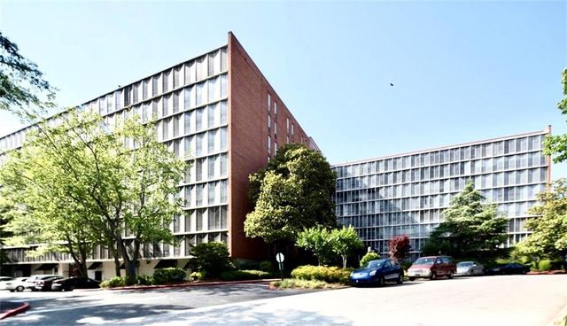 3060 Pharr Court North NW 520, Atlanta, GA 30305