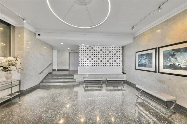 3060 Pharr Court North NW 520, Atlanta, GA 30305