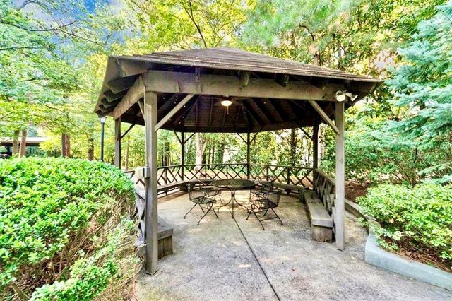 3060 Pharr Court North NW 520, Atlanta, GA 30305
