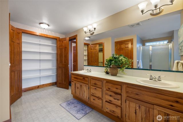 7422 Ray Nash Drive NW, Gig Harbor, WA 98335