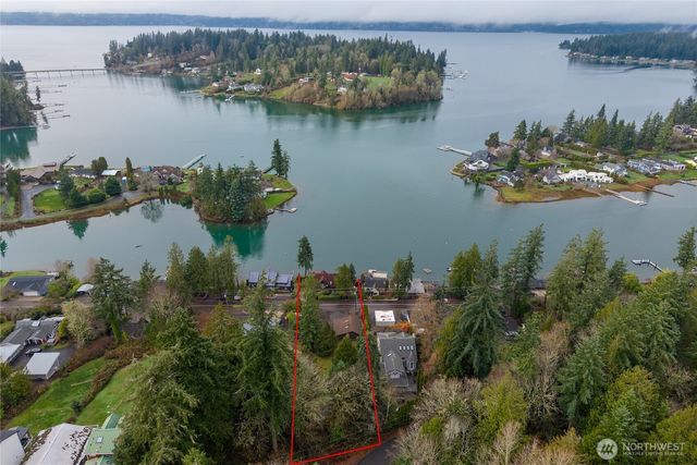 7422 Ray Nash Drive NW, Gig Harbor, WA 98335