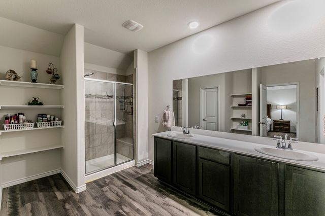 217 Watson Street, Red Oak, TX 75154