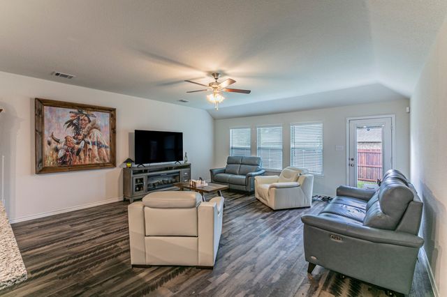 217 Watson Street, Red Oak, TX 75154