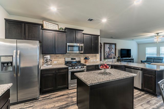 217 Watson Street, Red Oak, TX 75154