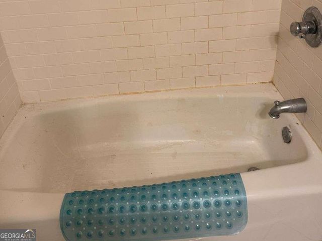 1733 Ellenwood Drive NE, Roswell, GA 30075