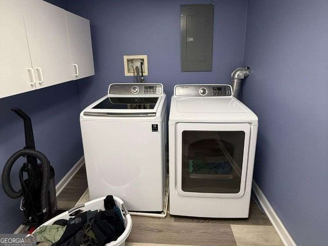 1733 Ellenwood Drive NE, Roswell, GA 30075