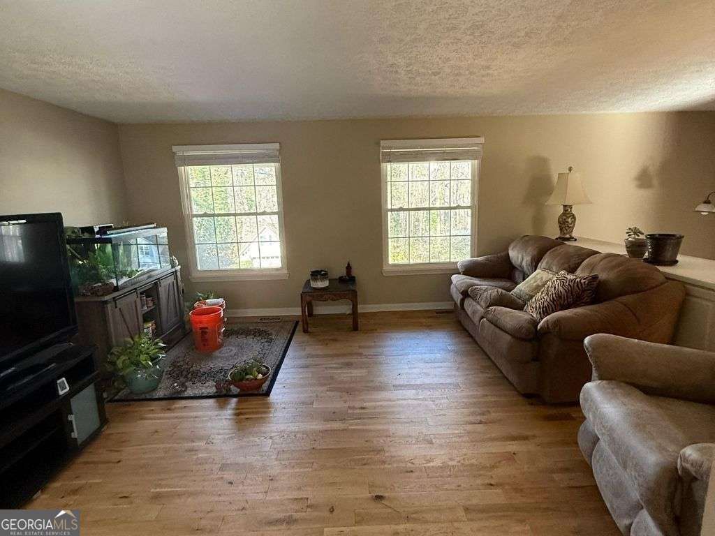 1733 Ellenwood Drive NE, Roswell, GA 30075