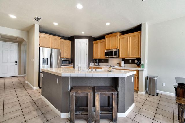 1060 San Jose Avenue, Madera, CA 93637