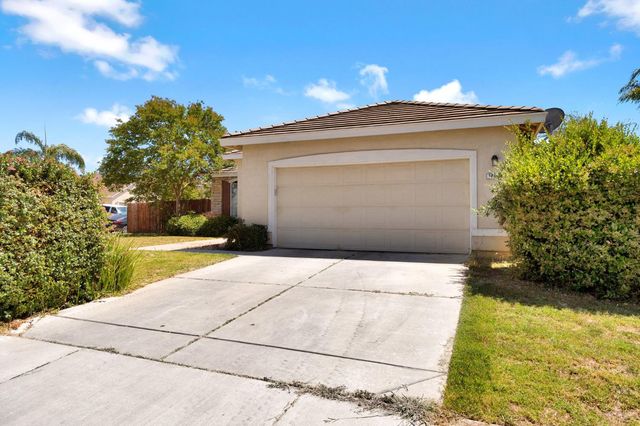 1060 San Jose Avenue, Madera, CA 93637