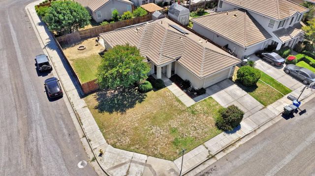 1060 San Jose Avenue, Madera, CA 93637
