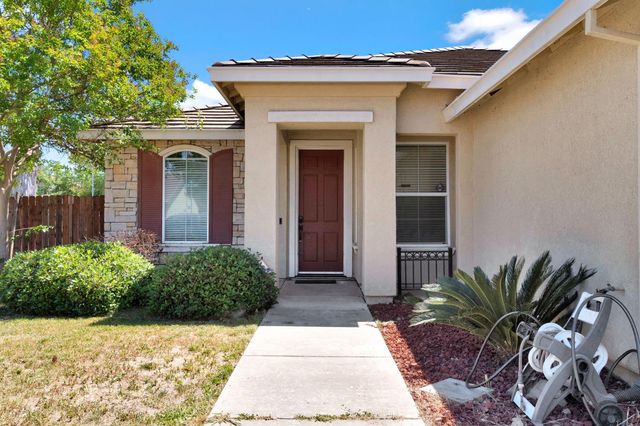 1060 San Jose Avenue, Madera, CA 93637