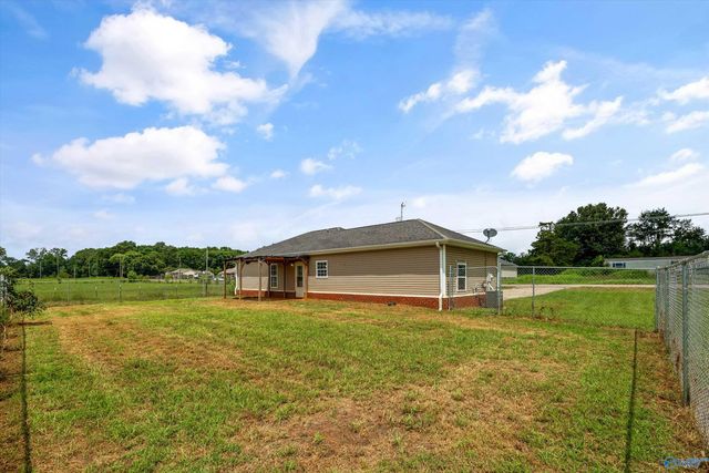 676 Boles Road, Hazel Green, AL 35750