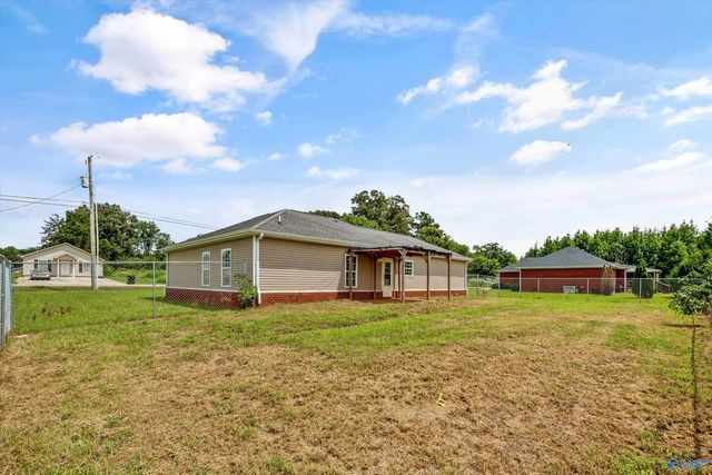 676 Boles Road, Hazel Green, AL 35750