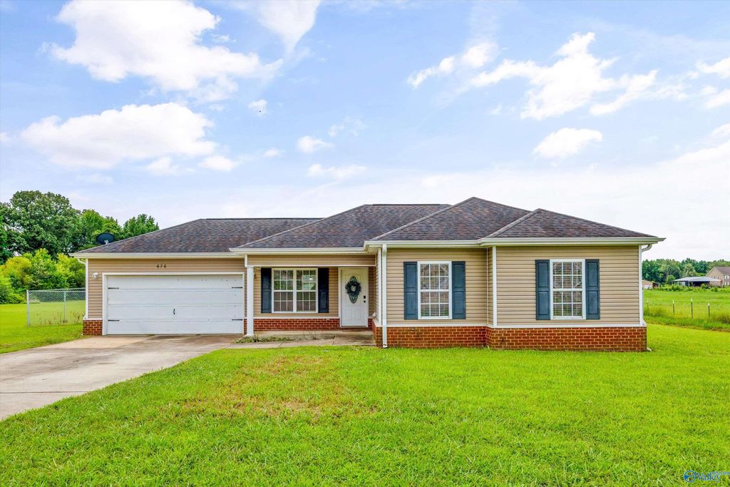 676 Boles Road, Hazel Green, AL 35750