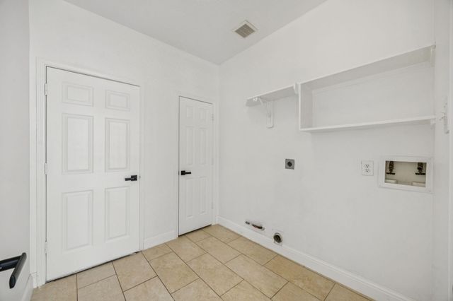 10106 White Oak Trail Lane, Houston, TX 77064