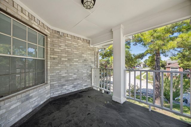 10106 White Oak Trail Lane, Houston, TX 77064