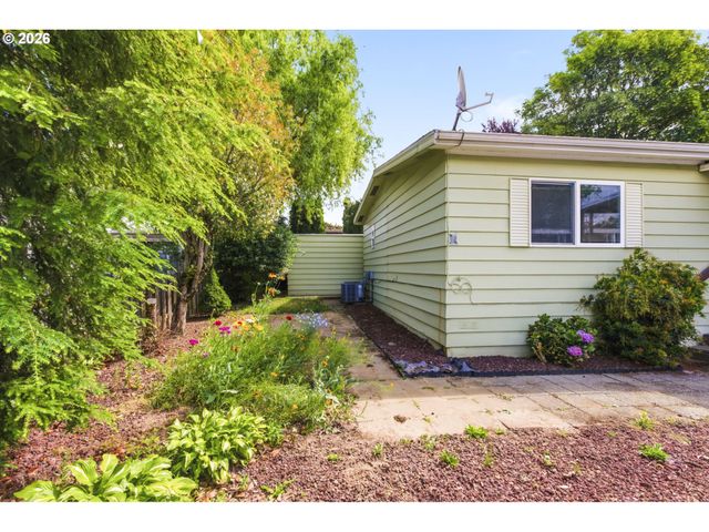 21100 Ne SANDY Blvd 83, Fairview, OR 97024