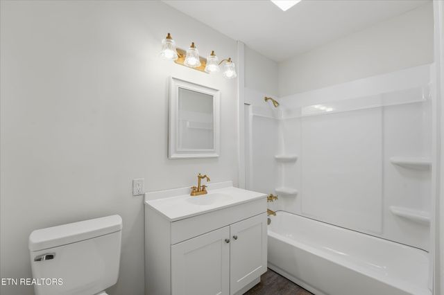 317 Lynn Ave, Athens, TN 37303