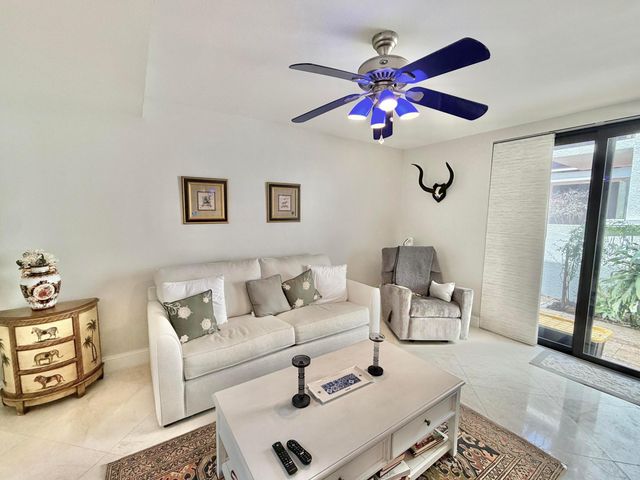 6411 Via Rosa, Boca Raton, FL 33433