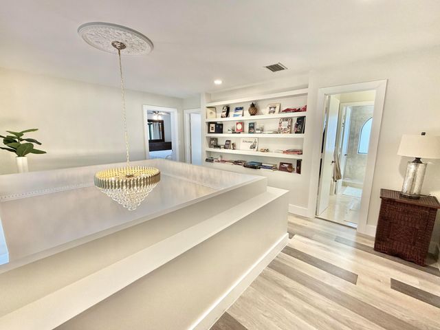 6411 Via Rosa, Boca Raton, FL 33433