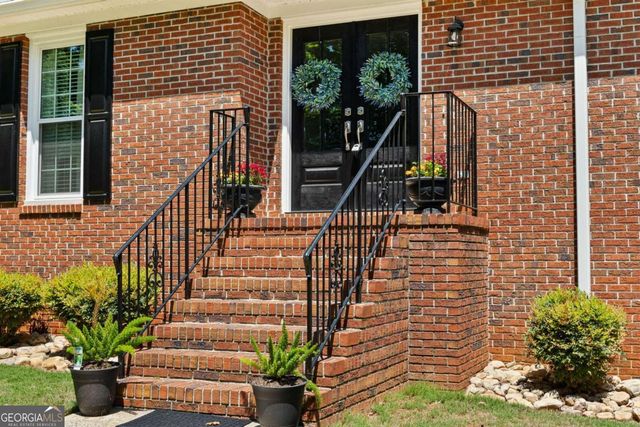 131 Page Place, Canton, GA 30114