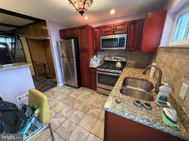 2049 S BEECHWOOD ST, Philadelphia, PA 19145