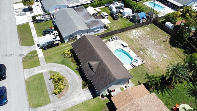 670 NW 16th St 670, Homestead, FL 33030