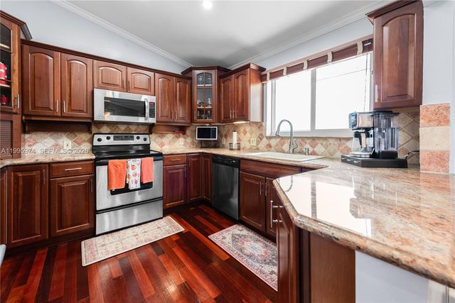 670 NW 16th St 670, Homestead, FL 33030