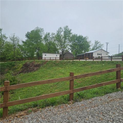 12705 Rhoden Lane, Lowell, AR 72745