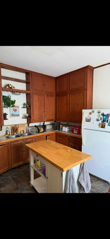 615 W Oak St A, Denton, TX 76201