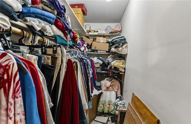 3715 N Euclid Avenue, Kansas City, MO 64116