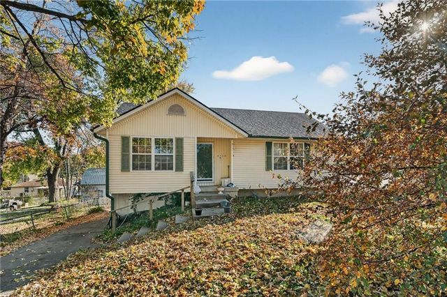 3715 N Euclid Avenue, Kansas City, MO 64116