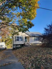 3715 N Euclid Avenue, Kansas City, MO 64116