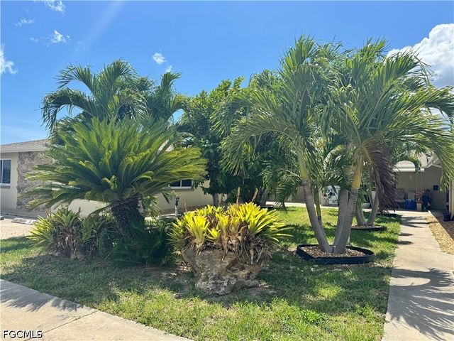 4808 Lucaya DR 3, Cape Coral, FL 33904