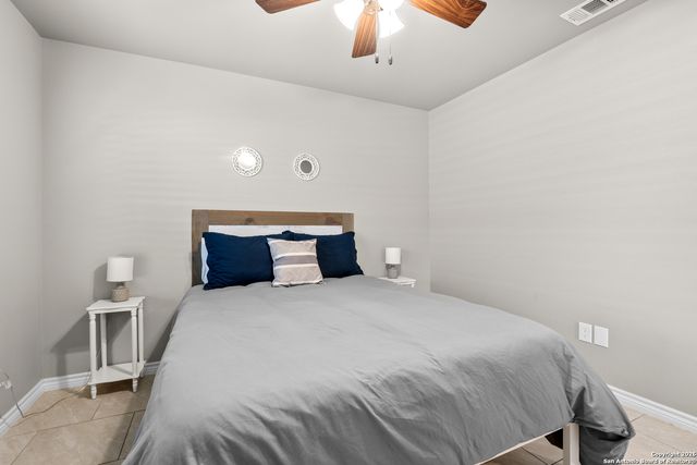 2319 Westview, Canyon Lake, TX 78133