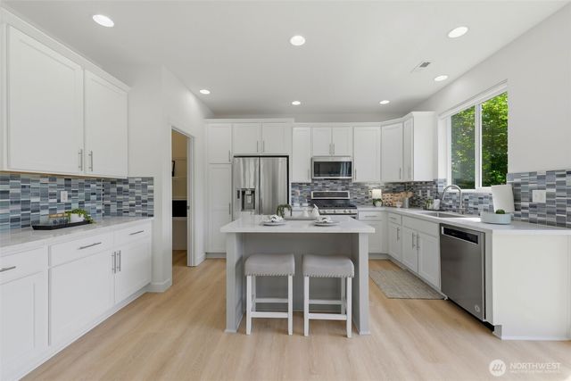11208 Borgen Loop, Gig Harbor, WA 98332