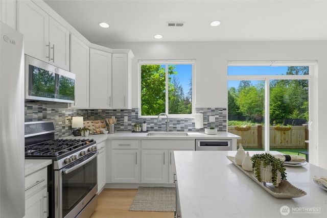 11208 Borgen Loop, Gig Harbor, WA 98332