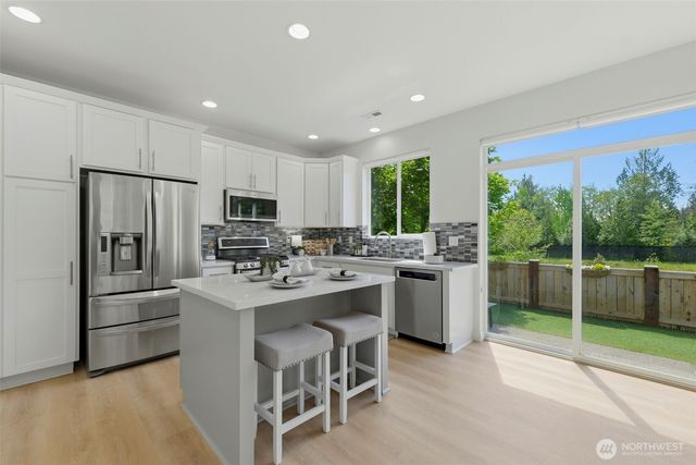 11208 Borgen Loop, Gig Harbor, WA 98332