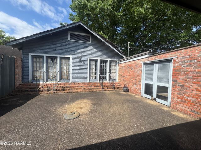 912 W Main Street, New Iberia, LA 70560