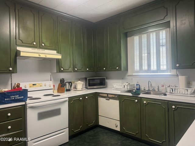 912 W Main Street, New Iberia, LA 70560