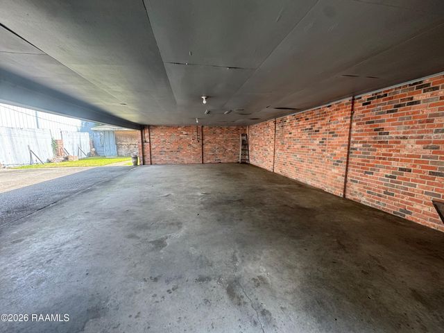 912 W Main Street, New Iberia, LA 70560