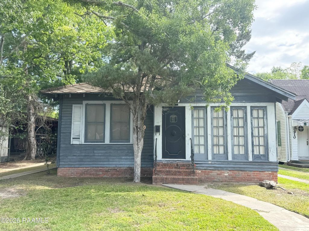 912 W Main Street, New Iberia, LA 70560