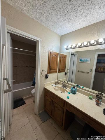 7926 Rugged Ridge, San Antonio, TX 78250