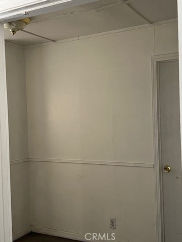 1724 W 2nd Street, Santa Ana, CA 92703