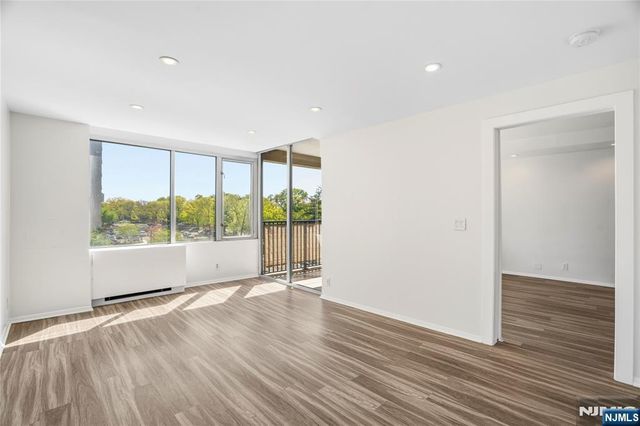 6 Horizon Road 201, Fort Lee, NJ 07024